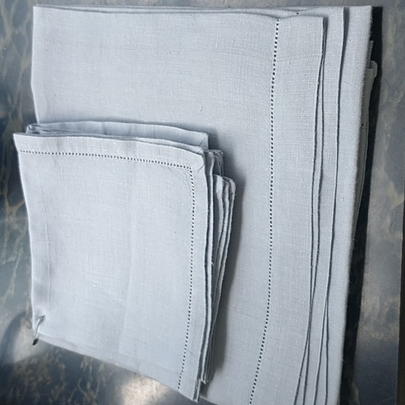 Vintage Cotton Linen Gray Tablecloth & Four Napkins- Card Table Size - Picture 1 of 4